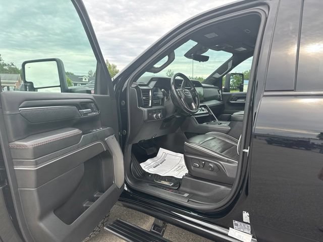 Used 2024 GMC Sierra 2500 AT4X AWD/4WD image 10