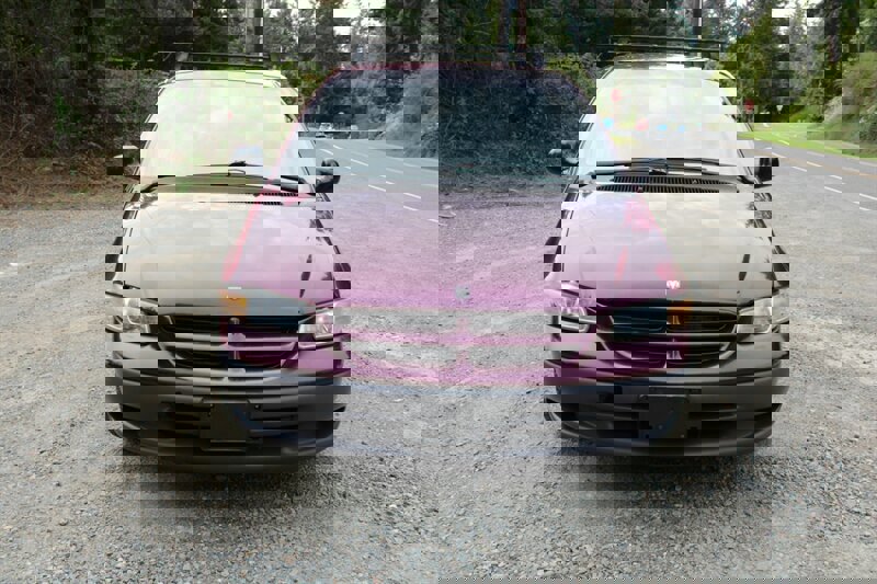 Used 1999 Dodge Caravan image 9