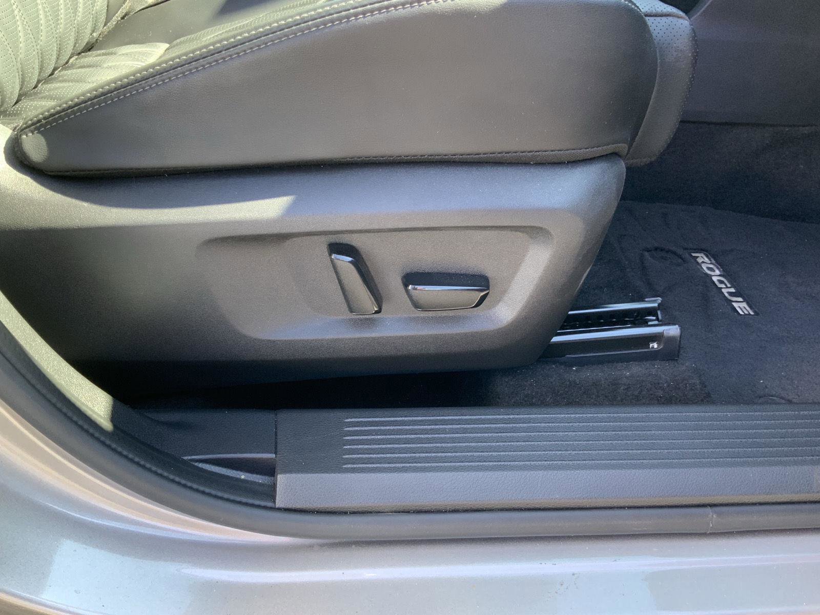 Used 2023 Nissan Rogue Platinum image 58