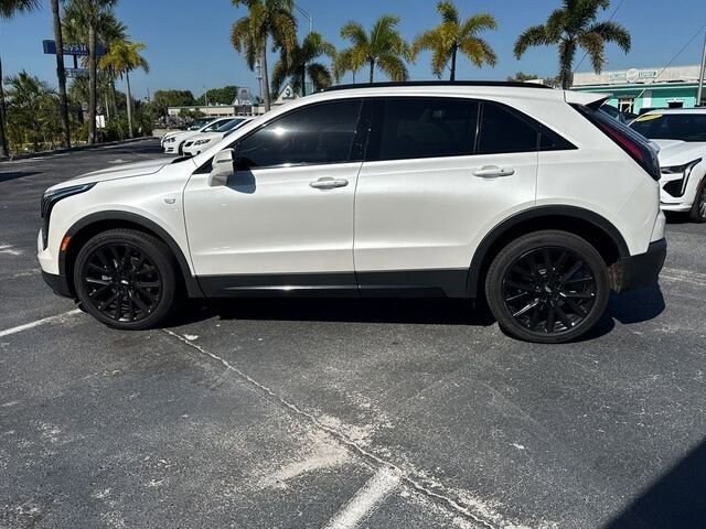 Used 2022 Cadillac XT4 Sport image 9