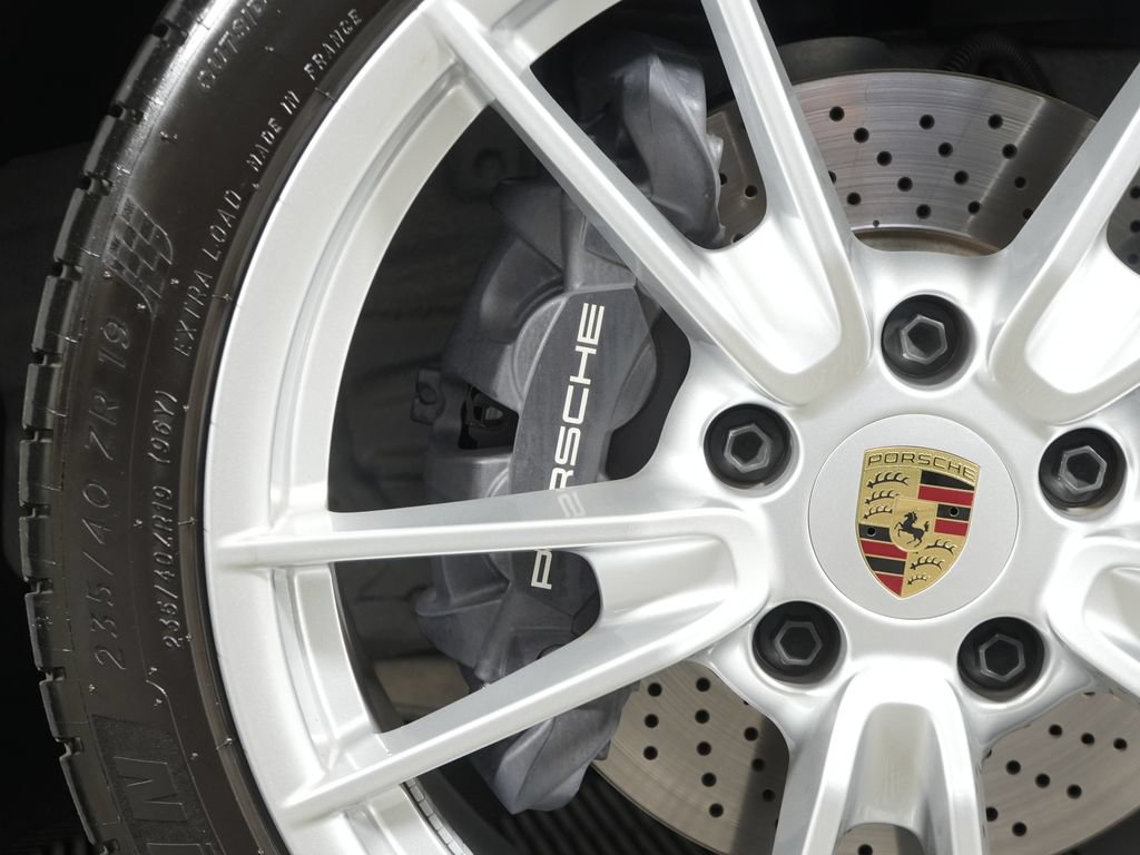Certified 2024 Porsche 911 Carrera RWD image 20