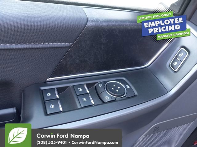 New 2025 Ford F150 Lightning Flash AWD/4WD image 11