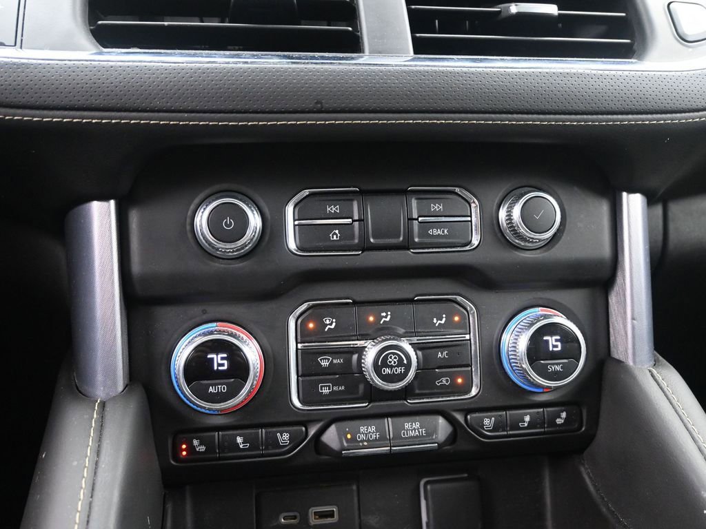 Used 2023 GMC Yukon XL SLT AWD/4WD image 18