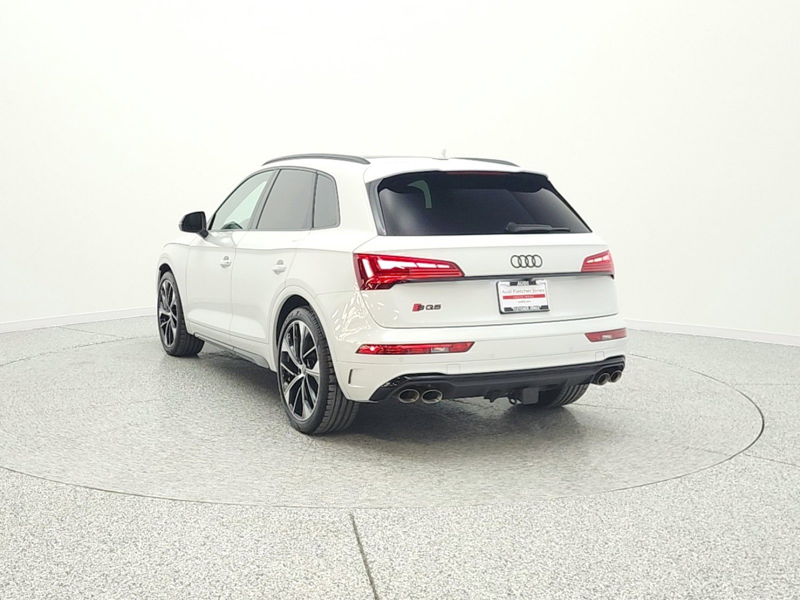 Used 2023 Audi SQ5 Premium Plus w/ Premium Plus Package image 7