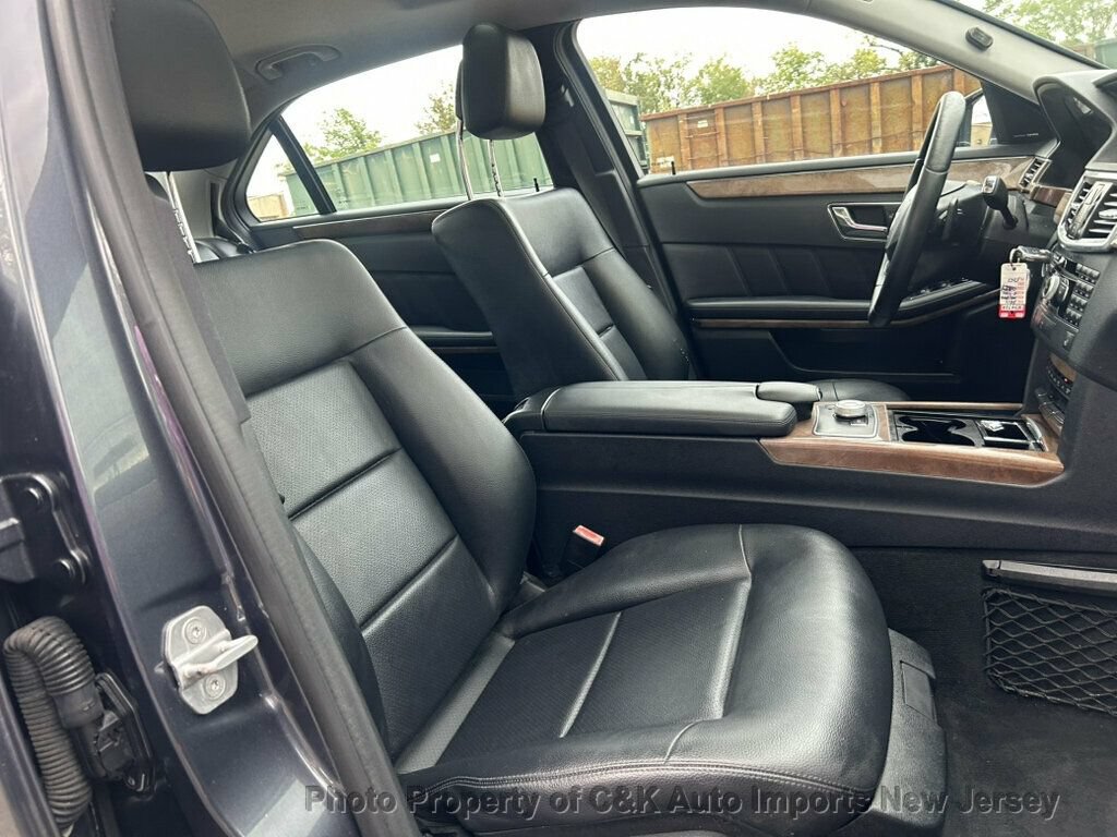 Used 2010 Mercedes-Benz E 350 4MATIC Sedan image 19