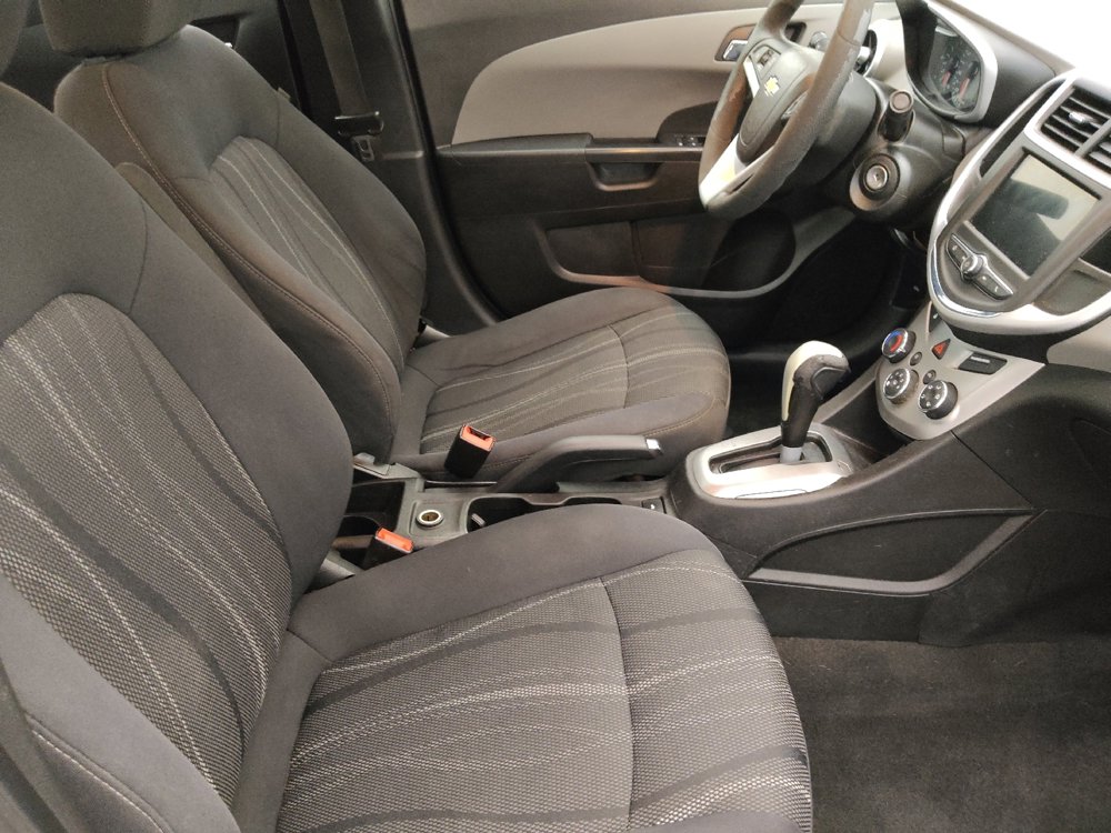 Used 2019 Chevrolet Sonic LT FWD image 21