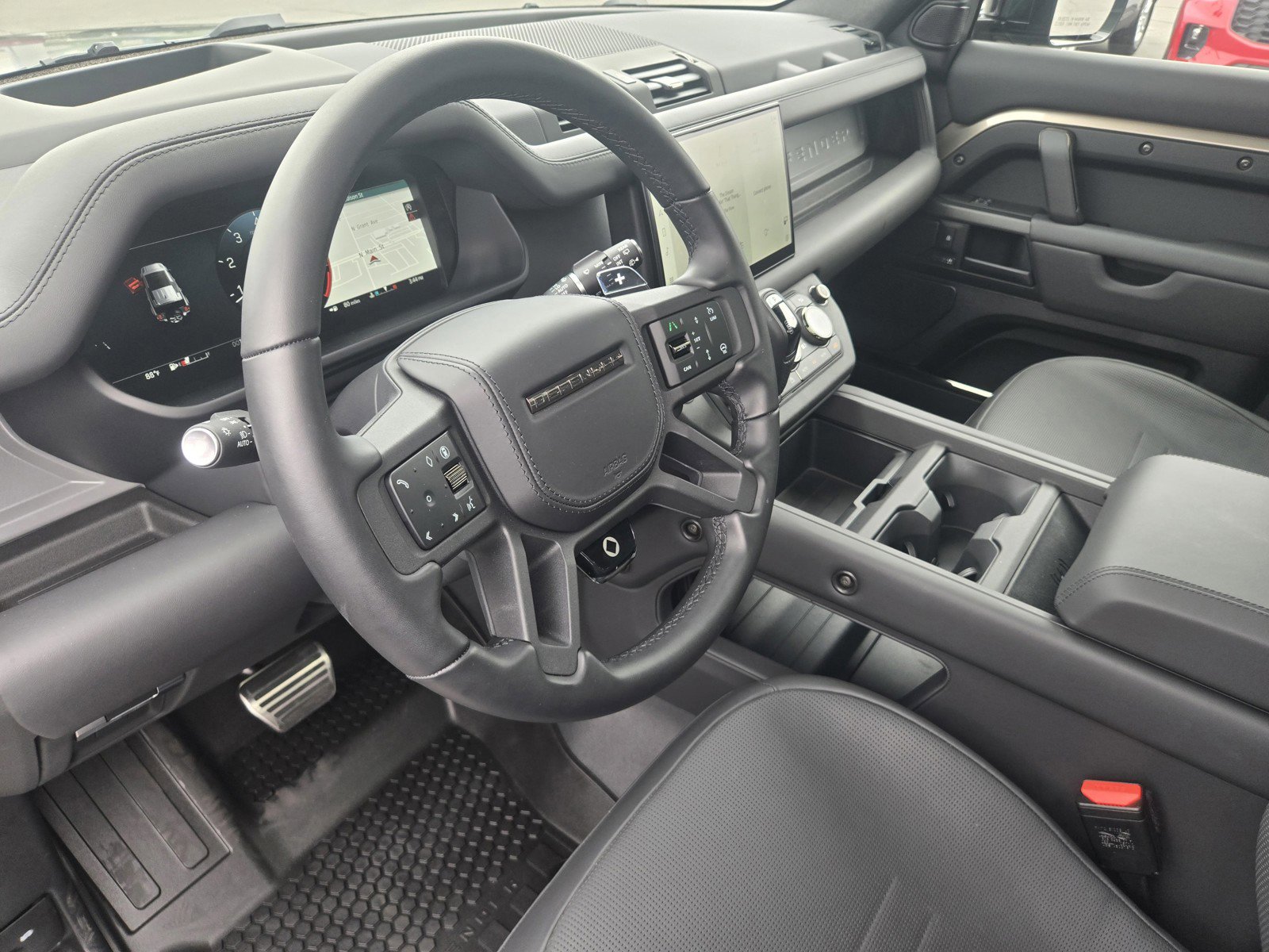 Used 2025 Land Rover Defender 110 image 11