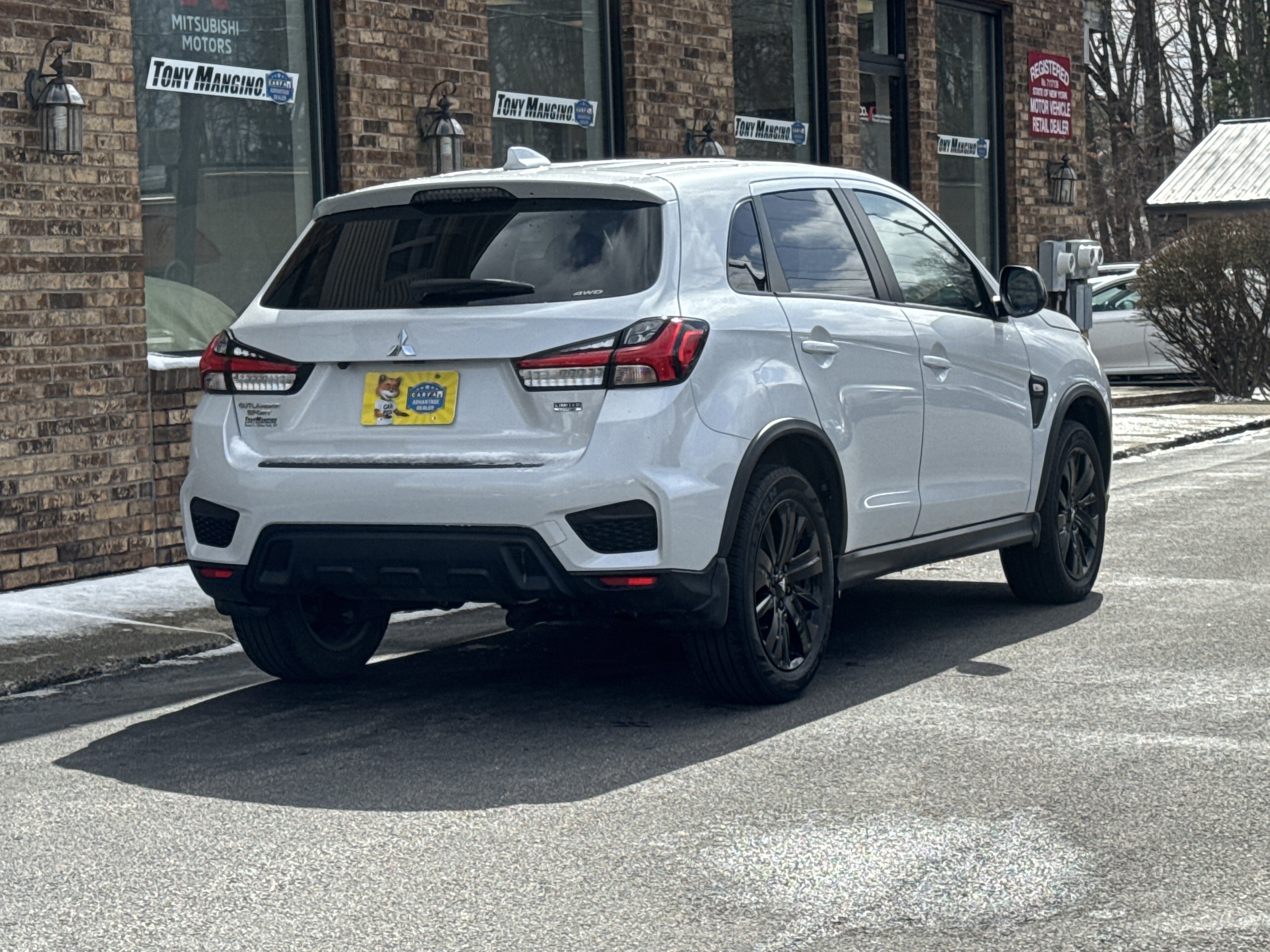 Used 2023 Mitsubishi Outlander Sport LE image 5