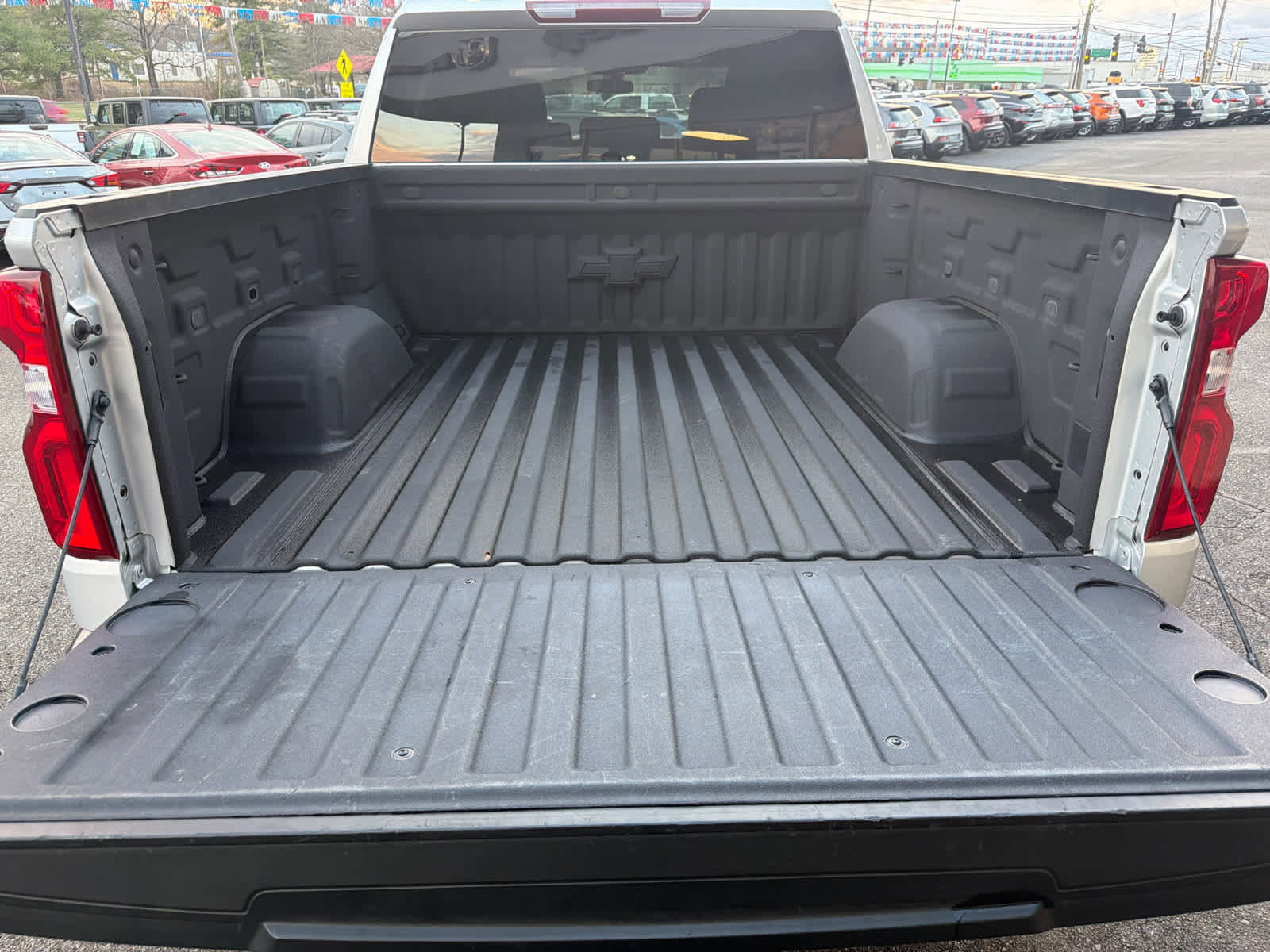 Used 2022 Chevrolet Silverado 1500 RST image 12