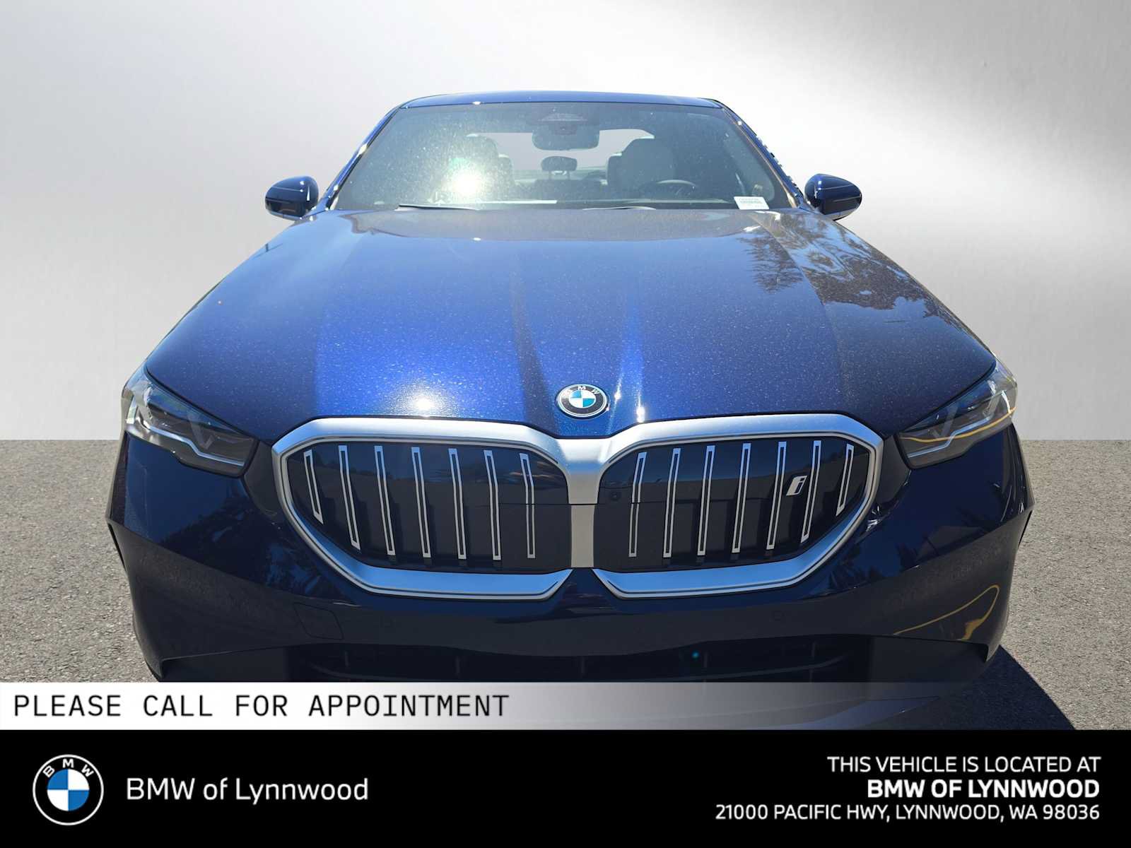 New 2026 BMW i5 eDrive40 w/ Premium Package AWD/4WD image 8