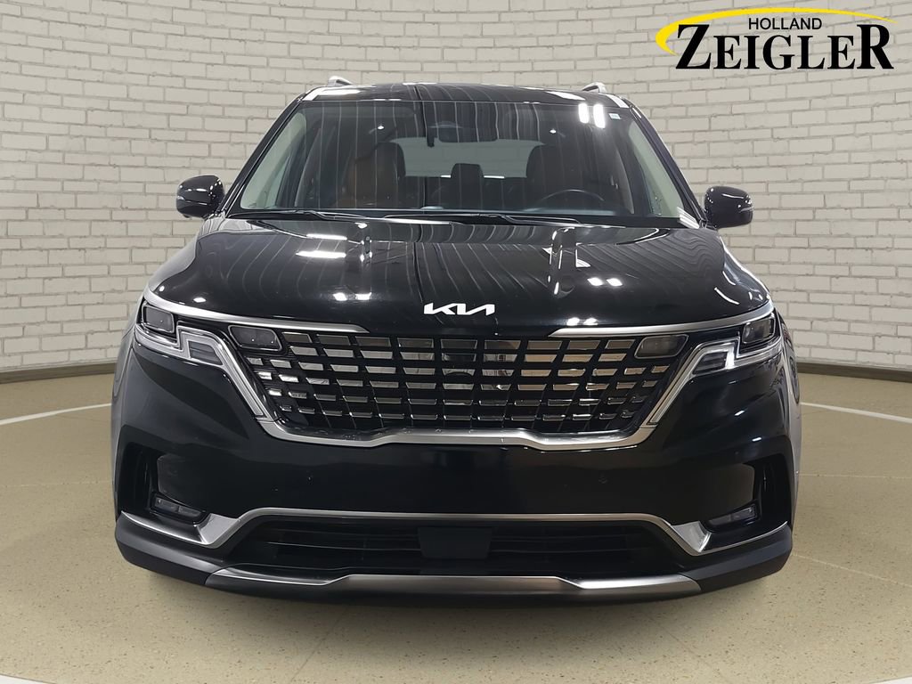 Used 2024 Kia Carnival SX Prestige image 2