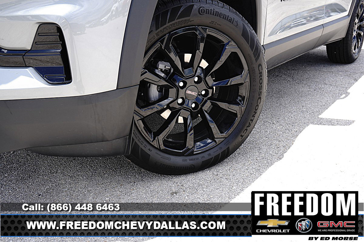 New 2026 GMC Terrain Elevation w/ Elevation Premium Package FWD image 9