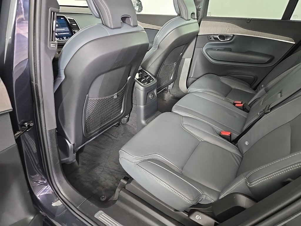 Certified 2022 Volvo XC90 T8 Inscription image 13