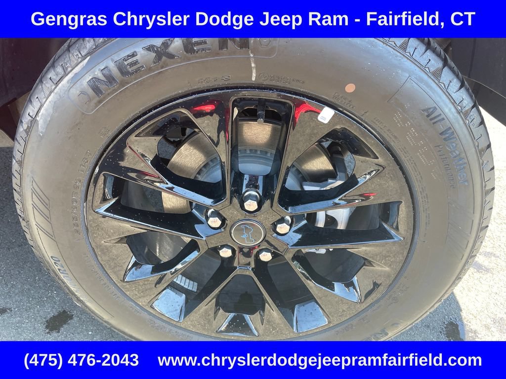 Certified 2025 Jeep Wrangler Unlimited Sahara AWD/4WD image 32