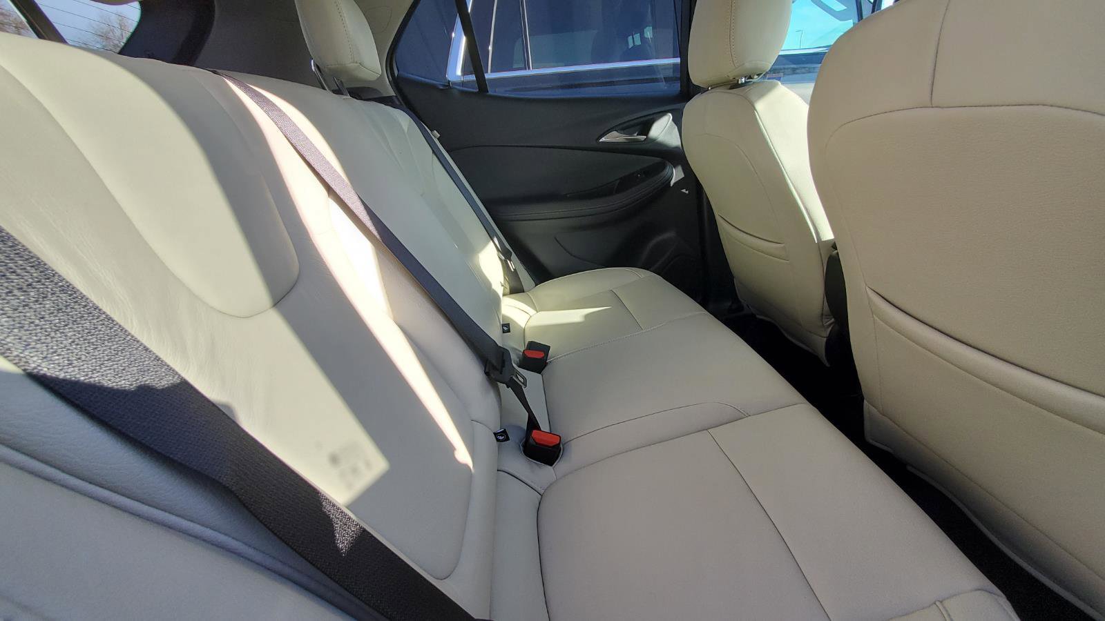 Used 2025 Buick Encore GX Preferred image 6