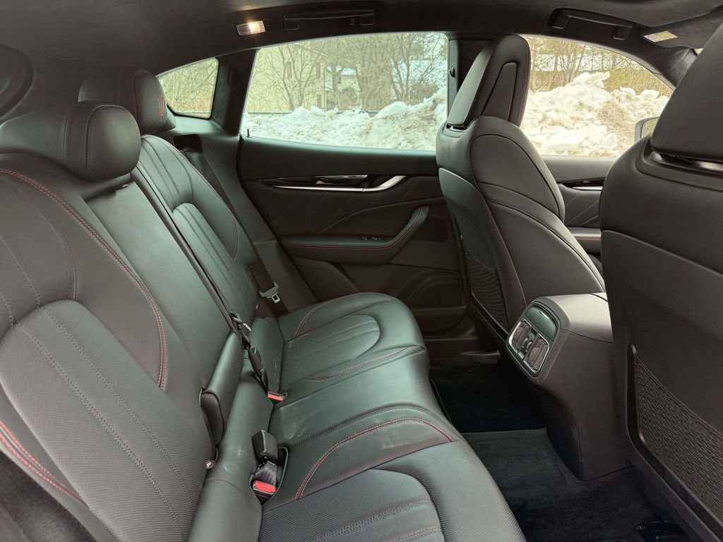 Used 2022 Maserati Levante Modena image 16