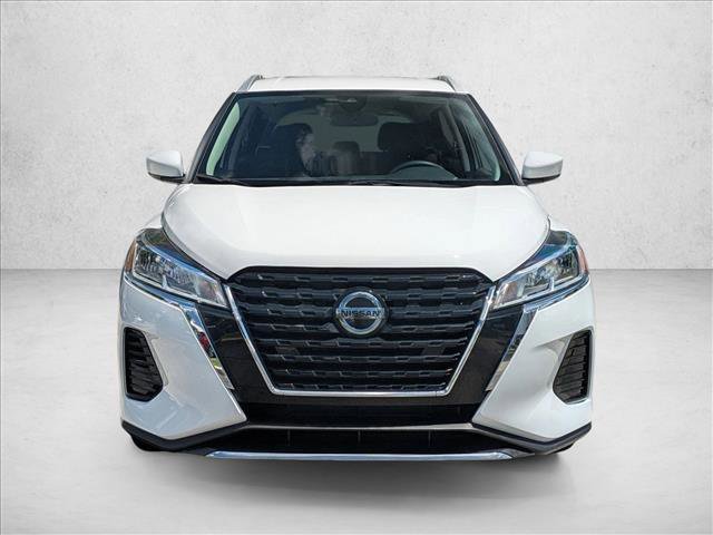 Certified 2021 Nissan Kicks SV FWD image 2