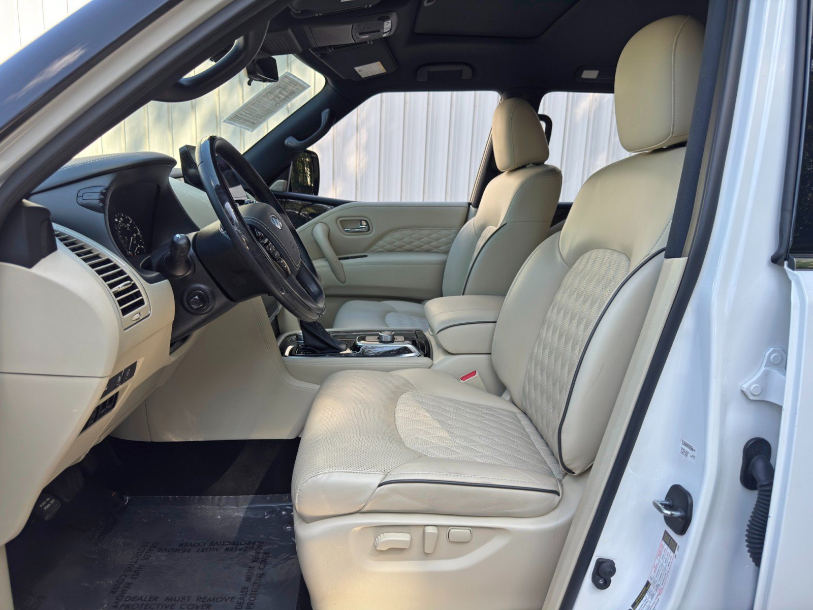 Used 2024 INFINITI QX80 Sensory w/ Cargo Package AWD/4WD image 17