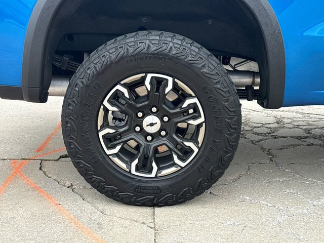 Used 2022 Chevrolet Silverado 1500 ZR2 w/ Technology Package AWD/4WD image 17