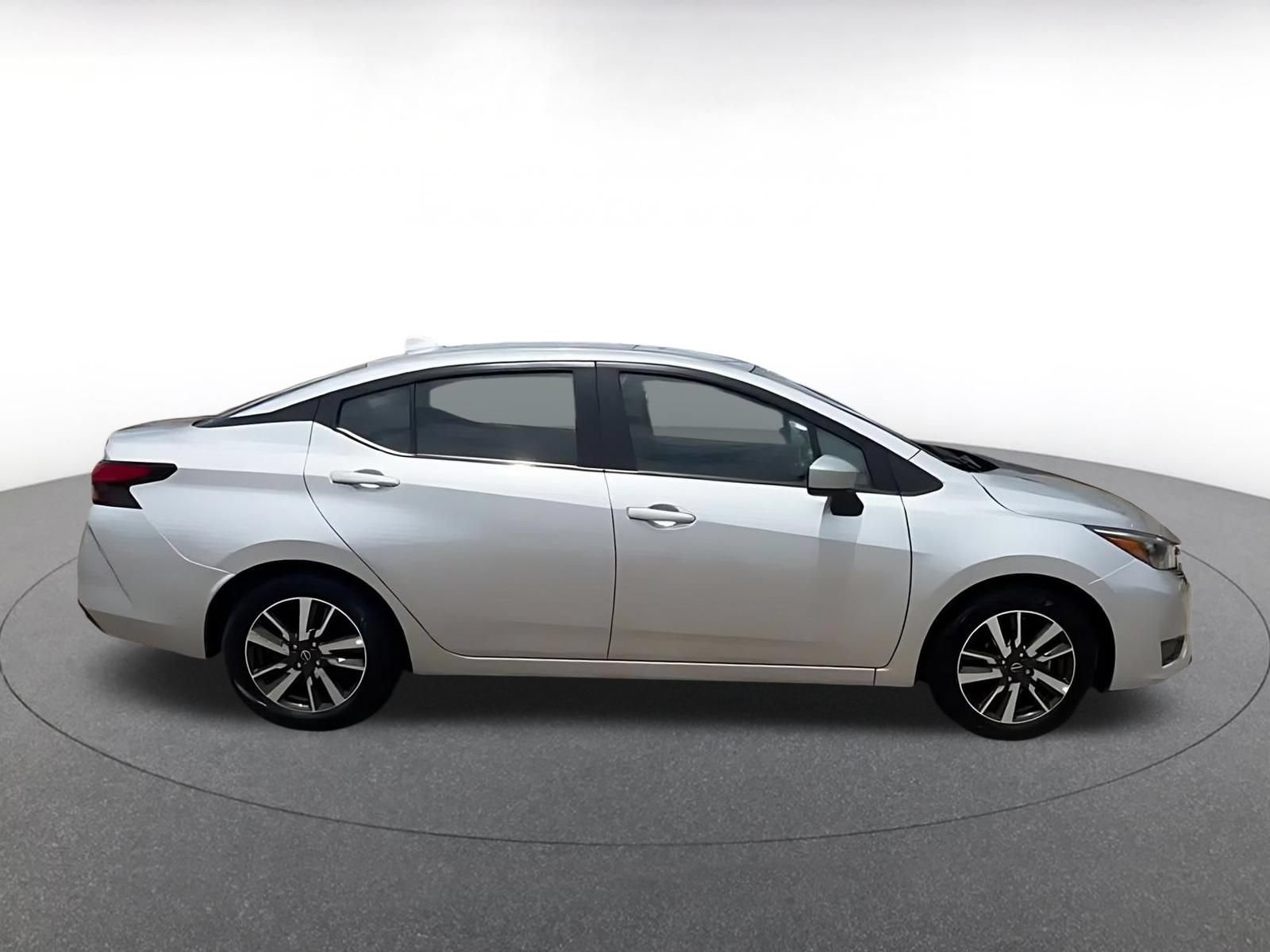 Used 2025 Nissan Versa SV FWD image 16