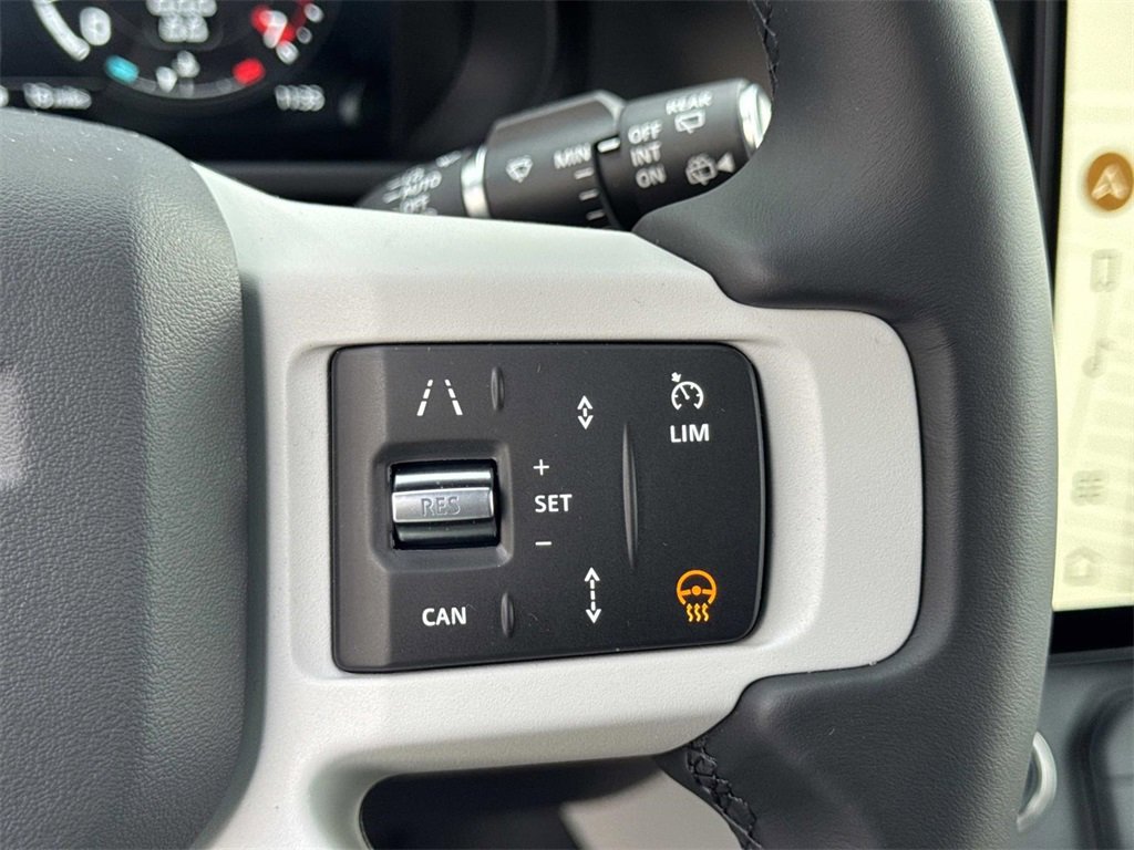 New 2026 Land Rover Defender 110 X-Dynamic SE image 27