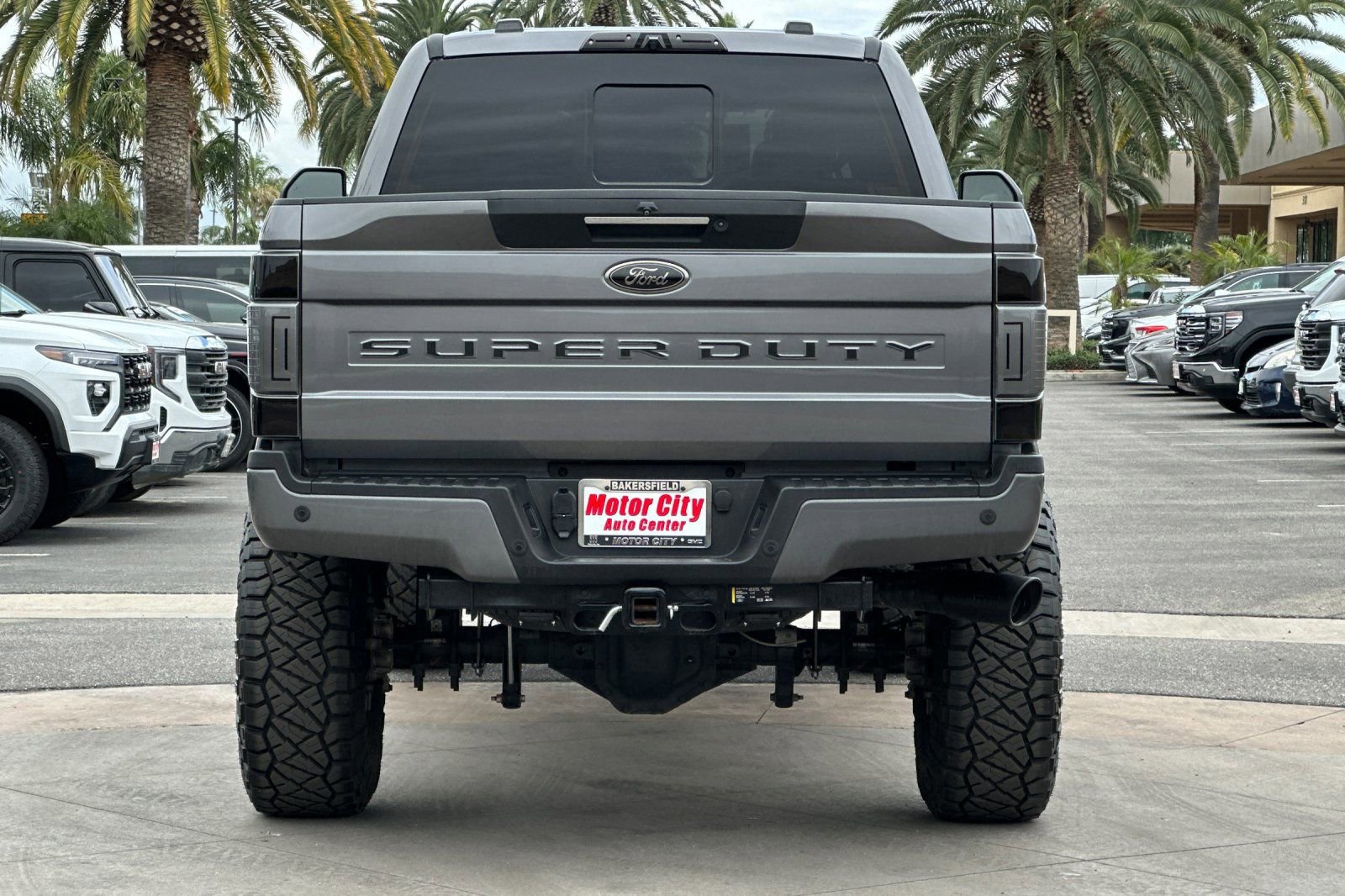 Used 2022 Ford F250 Lariat w/ Black Appearance Package AWD/4WD image 5