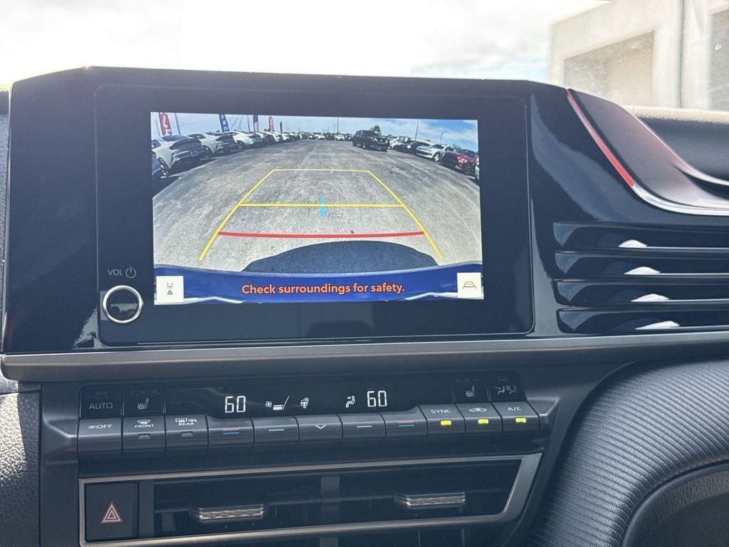 Used 2025 Toyota Camry SE w/ Convenience Package FWD image 28
