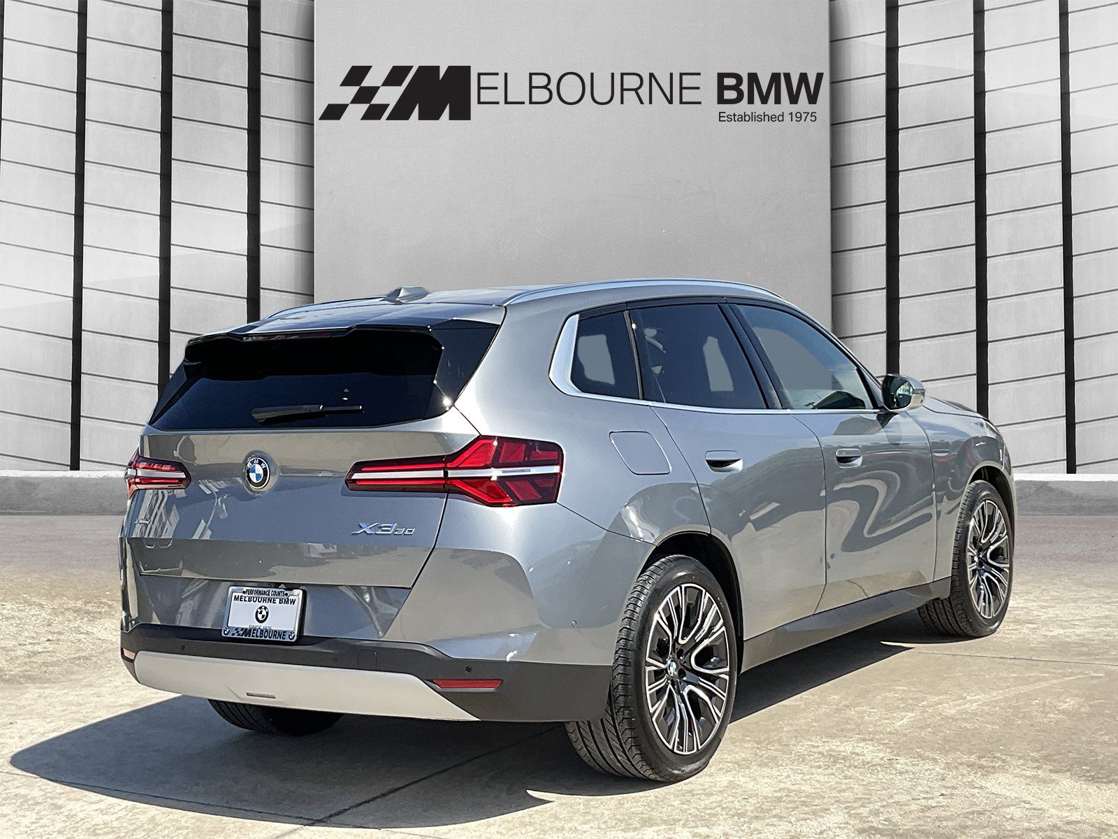 Used 2026 BMW X3 xDrive30i w/ Premium Package AWD/4WD image 4