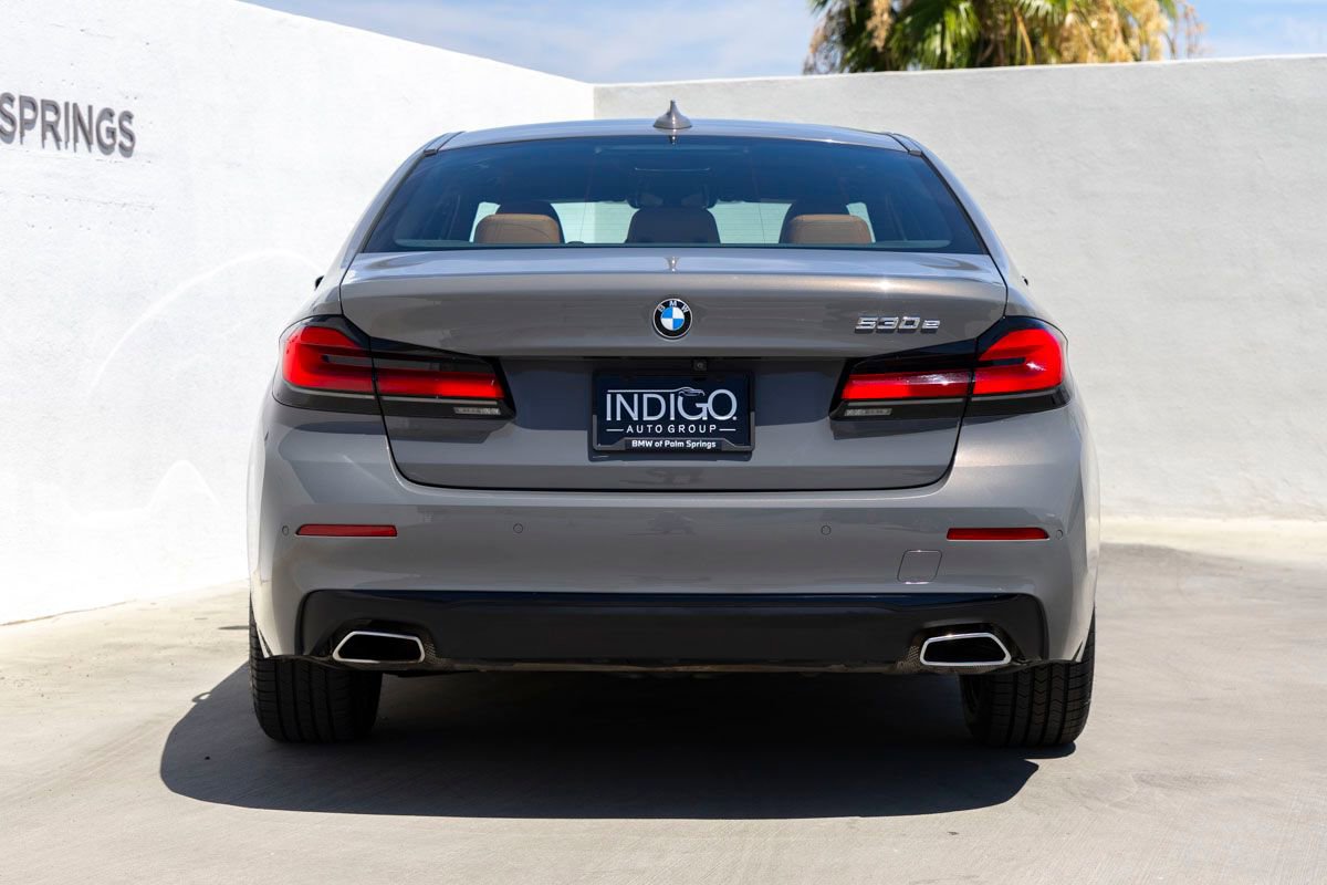 Used 2021 BMW 530e w/ Premium Package RWD image 7