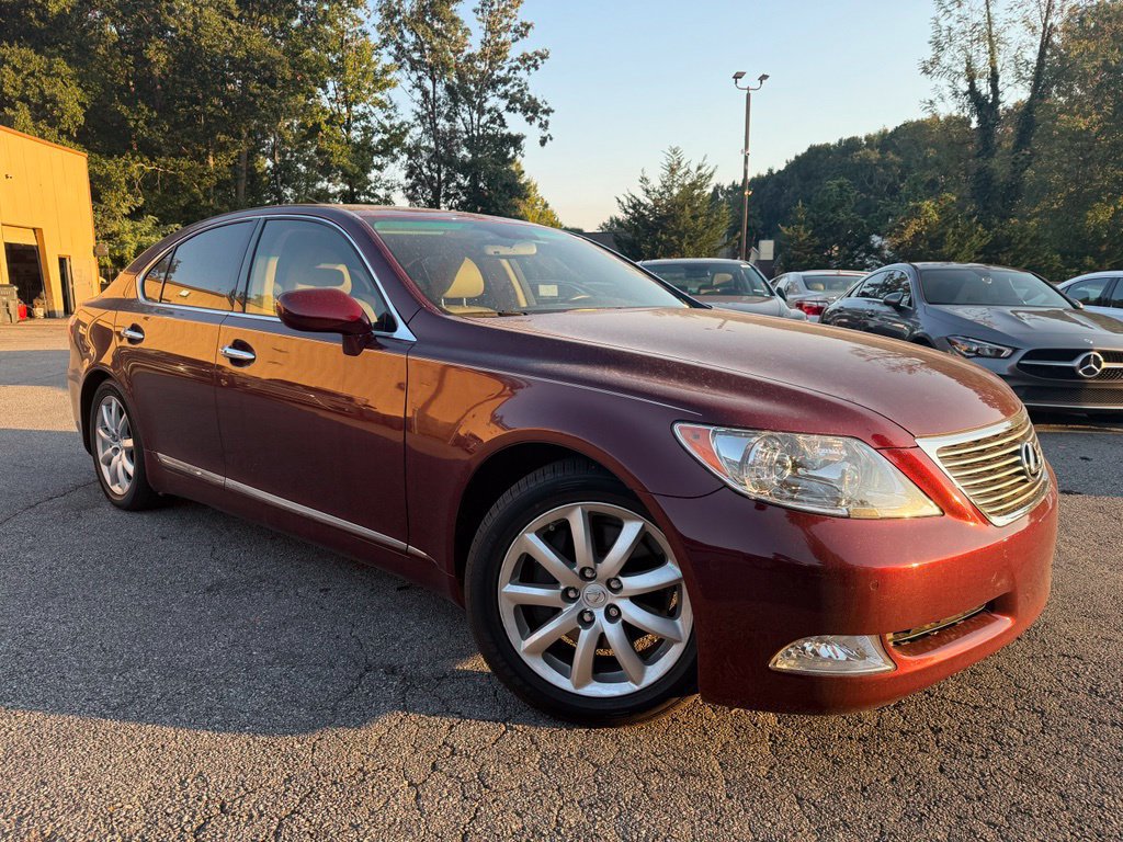 Used 2008 Lexus LS 460 w/ Comfort Pkg RWD image 2