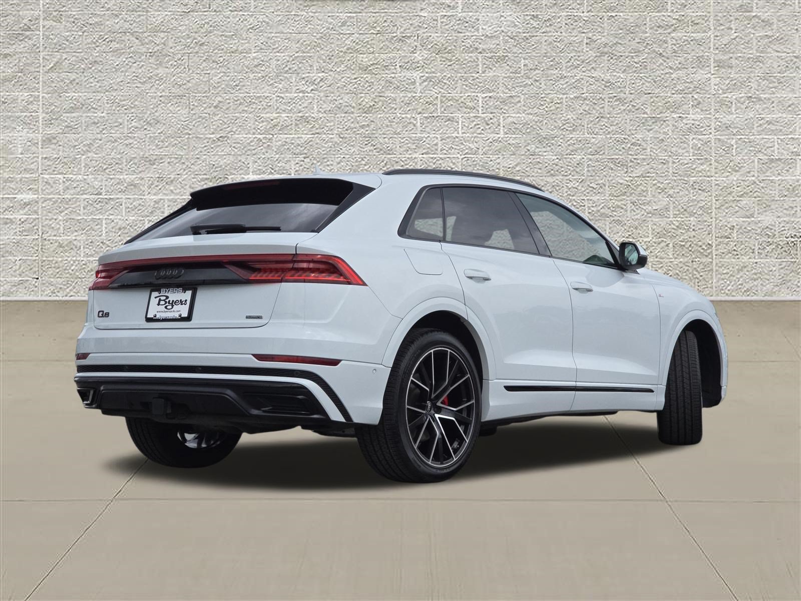Used 2023 Audi Q8 Premium Plus AWD/4WD image 7