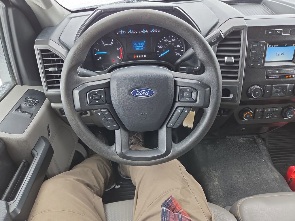 Used 2020 Ford F550 2WD Regular Cab Super Duty image 16