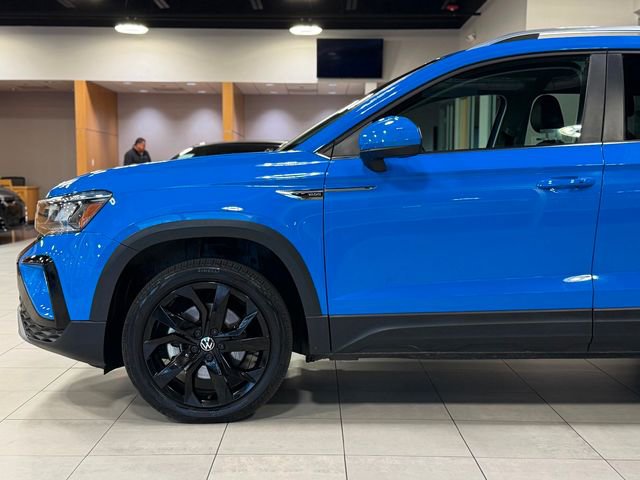 Used 2022 Volkswagen Taos SE image 4