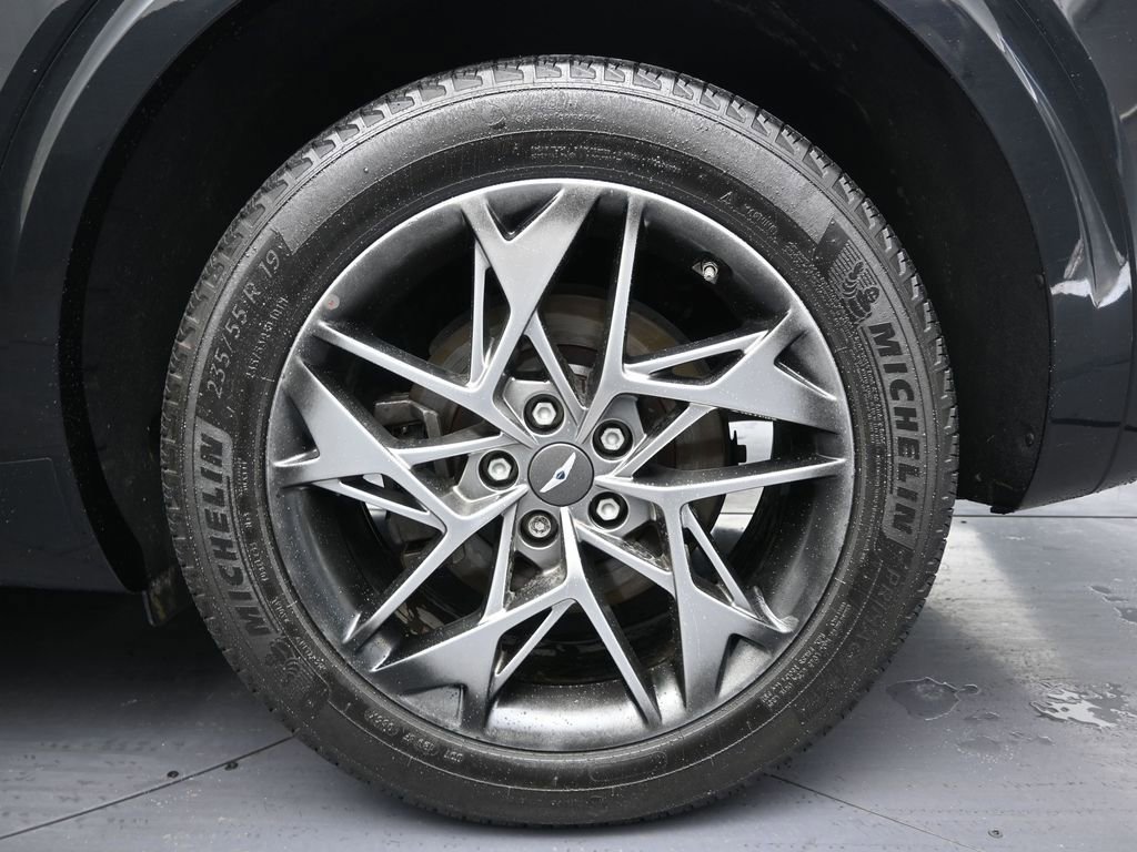 Used 2022 Genesis GV70 2.5T w/ Advanced Package image 10