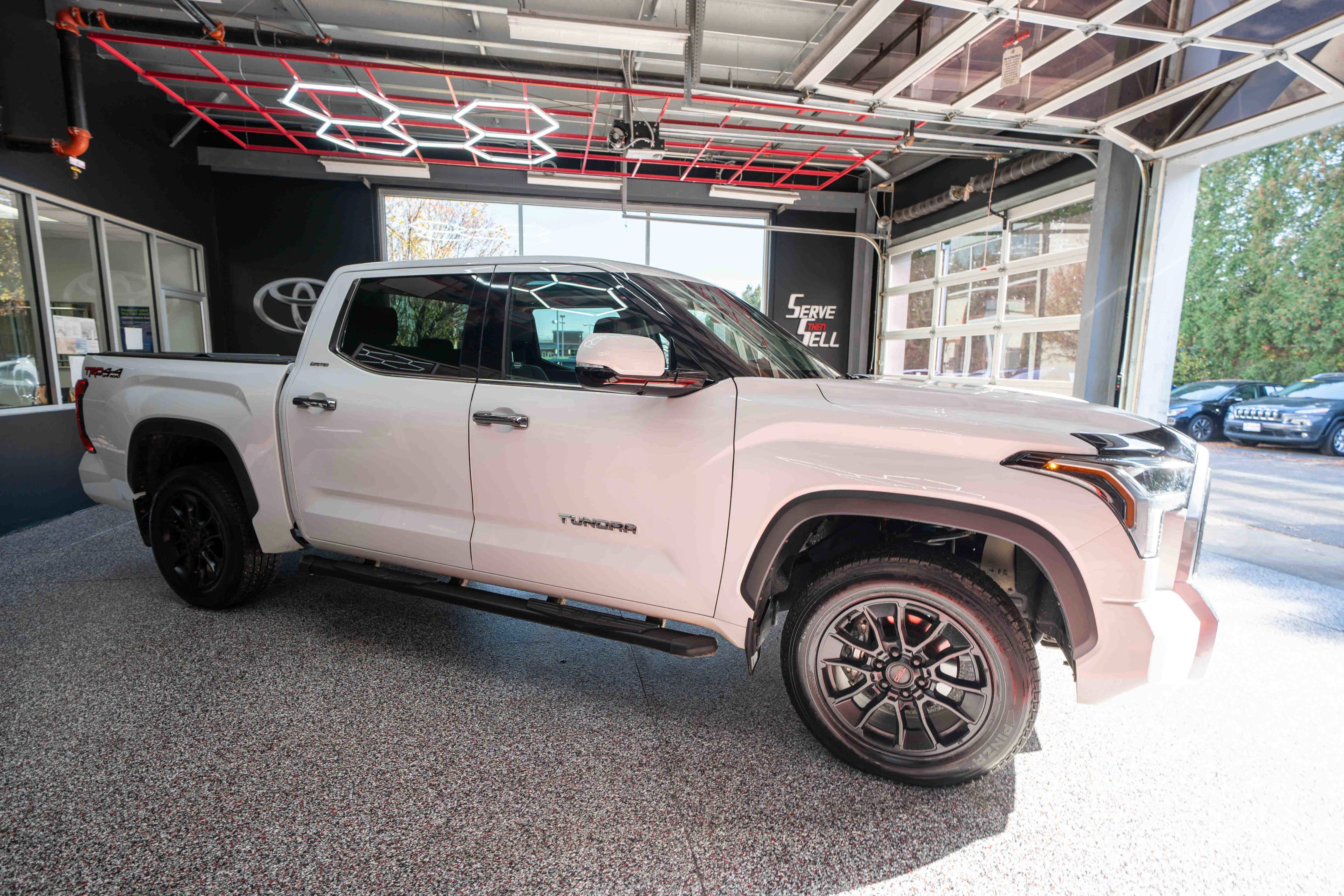 Used 2022 Toyota Tundra Limited w/ TRD Off-Road Package image 5