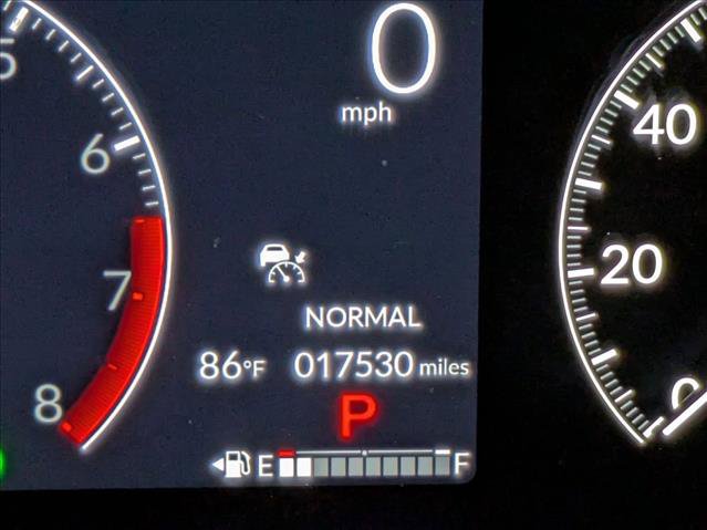 Used 2025 Honda Pilot Touring image 12