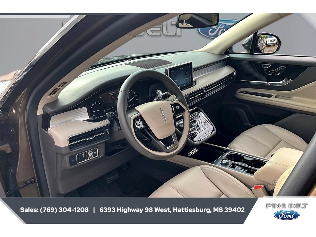 Used 2022 Lincoln Corsair FWD image 13