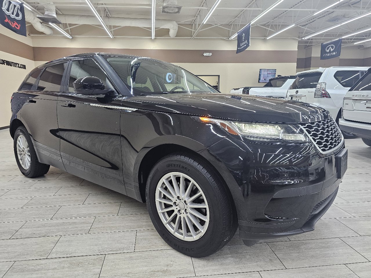 Used 2018 Land Rover Range Rover Velar image 5