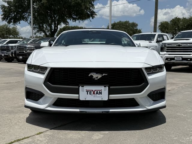 Used 2025 Ford Mustang Premium RWD image 9