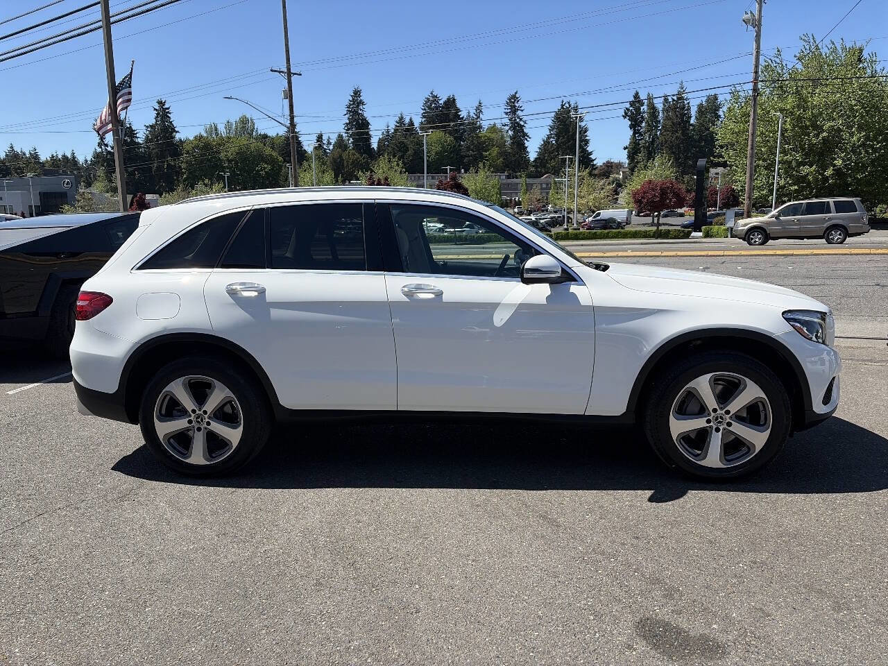 Used 2019 Mercedes-Benz GLC 300 4MATIC image 12