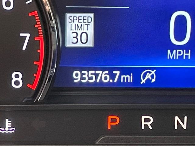Used 2020 Ford Explorer Limited AWD/4WD image 2