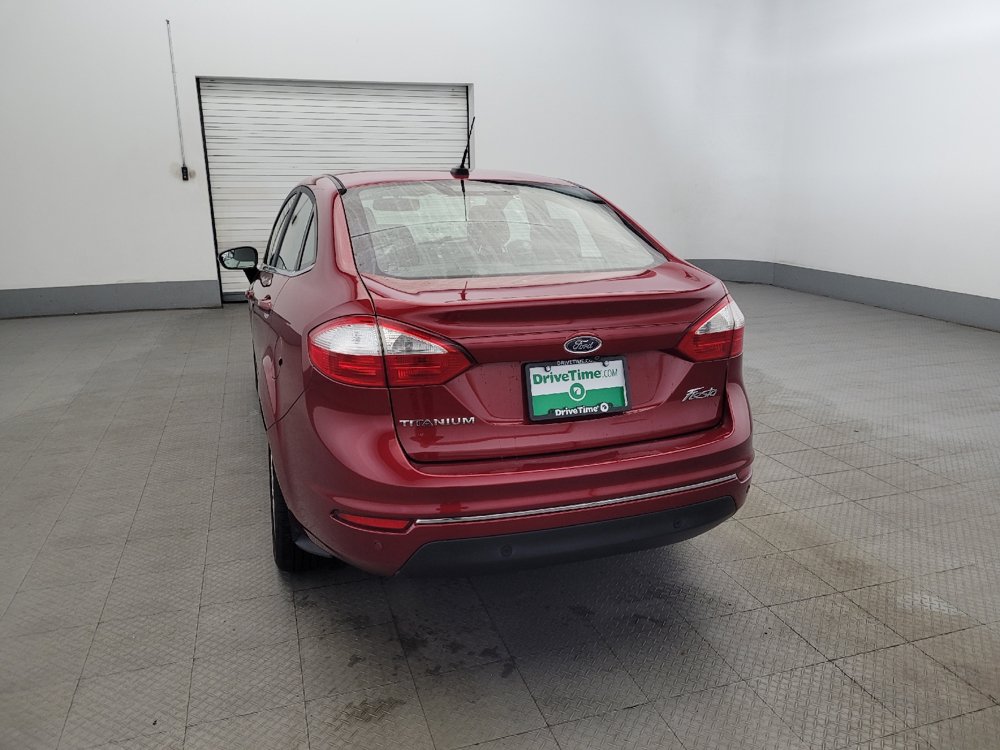 Used 2016 Ford Fiesta Titanium FWD image 6