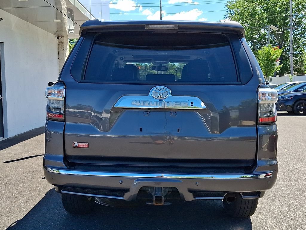 Used 2018 Toyota 4Runner Limited AWD/4WD image 5