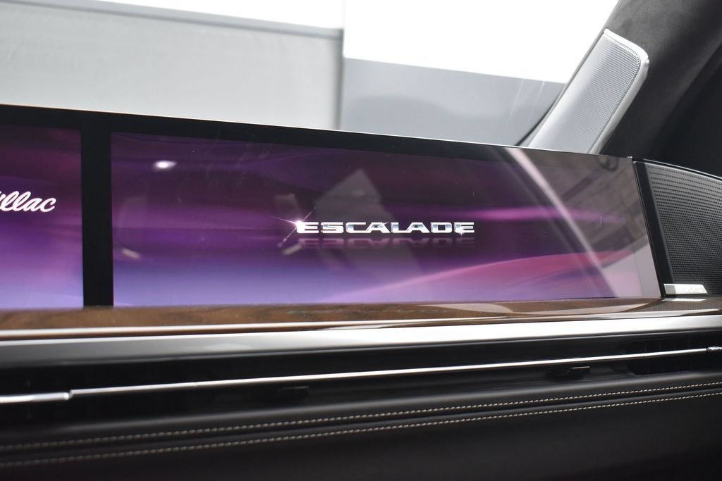 New 2026 Cadillac Escalade ESV Platinum Sport w/ LPO, ONYX Package AWD/4WD image 19