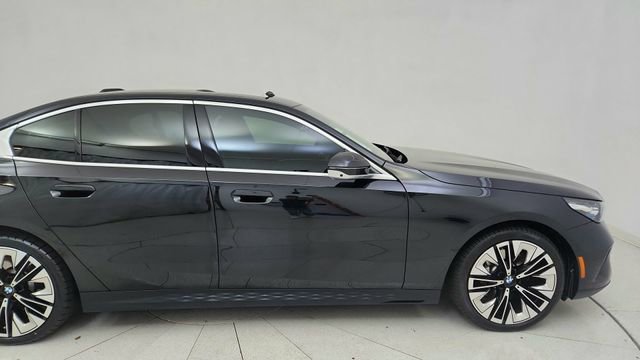 Used 2026 BMW 530i image 8
