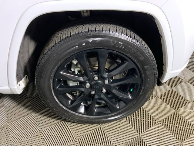 Used 2021 Jeep Grand Cherokee Laredo X AWD/4WD image 39