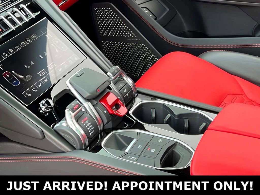 Used 2022 Lamborghini Urus image 23