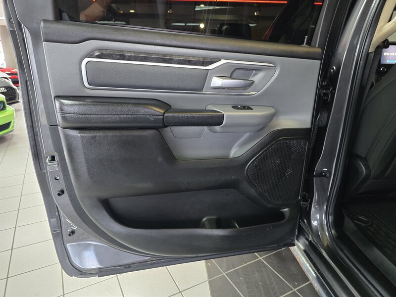 Used 2019 RAM 1500 Big Horn AWD/4WD image 10