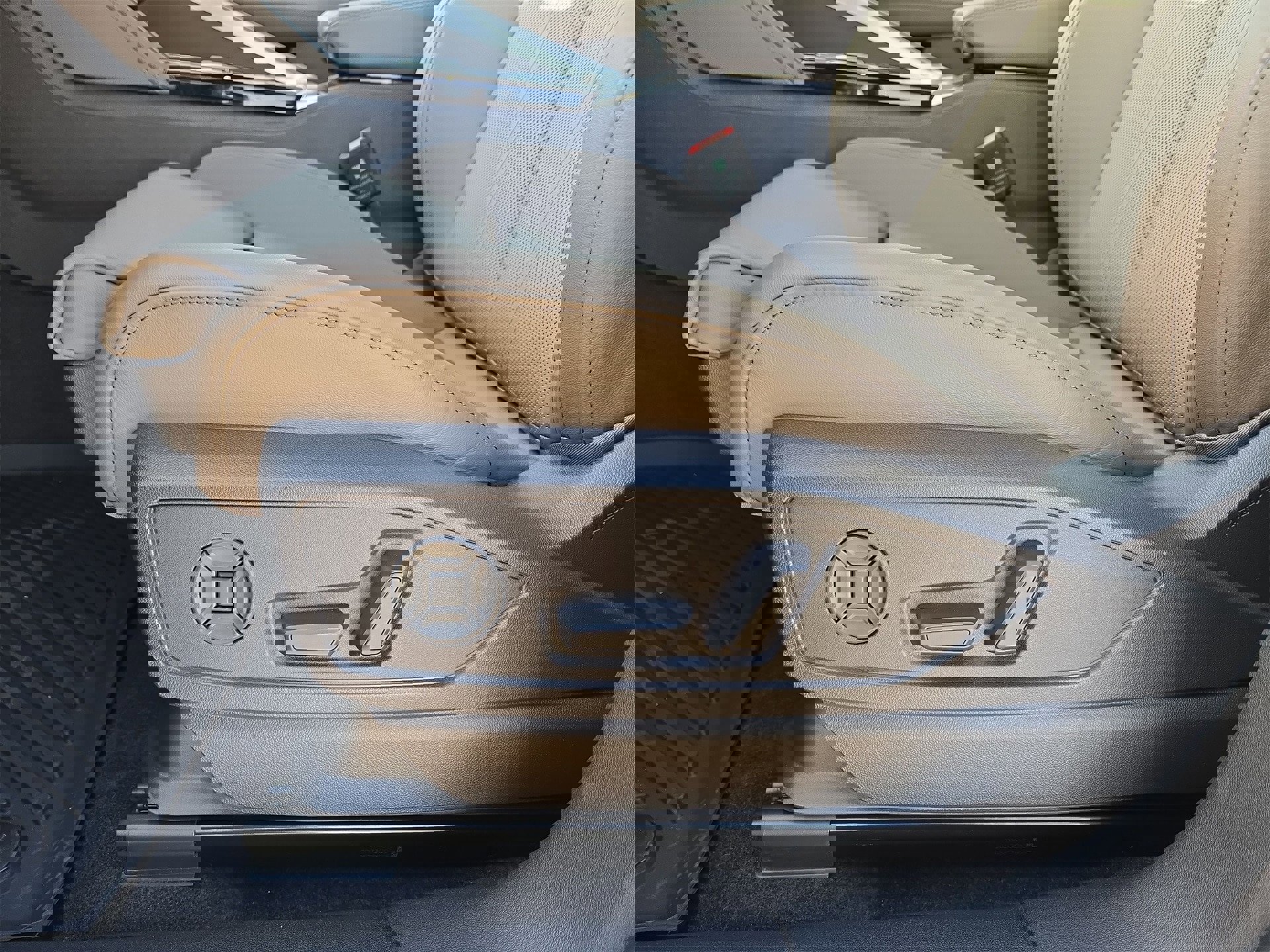 New 2025 Audi Q5 Premium Plus image 17