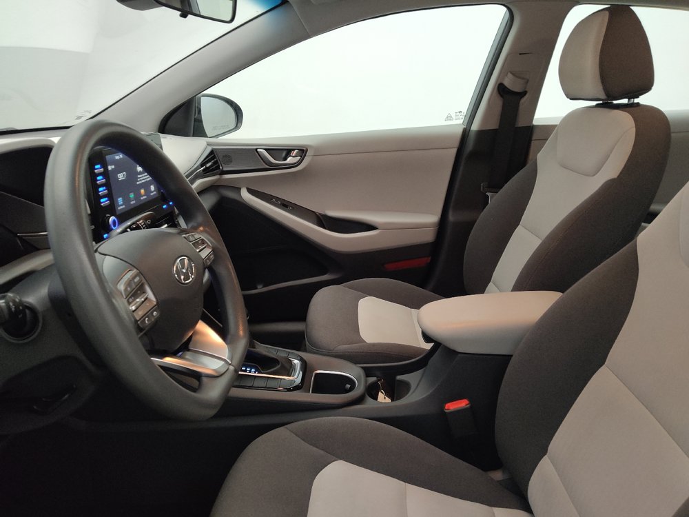 Used 2020 Hyundai Ioniq Blue FWD image 17